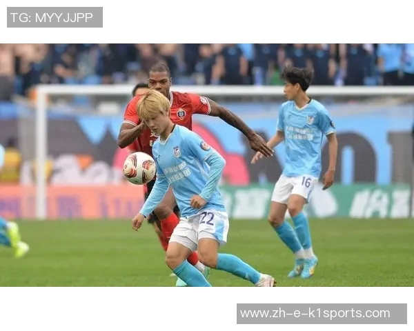 中国足球球星身材特点分析:体型差异如何影响场上表现与竞技状态 中国足球球星身材特点分析:体型差异如何影响场上表现与竞技状态